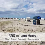 Dree Gevels Huus - Deichhaus Mit 2 Fuer 6 Personen - 350 M Zur Nordsee - Gartenstrand, Sauna & Kamin - E-ladestation *
