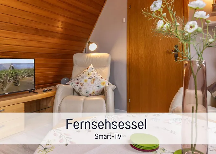 Dree Gevels Huus Fuer Gruppen-ferien - 6 Personen - Grosser Garten, Innen-und Aussenkamin, Sauna, Wallbox Harlesiel